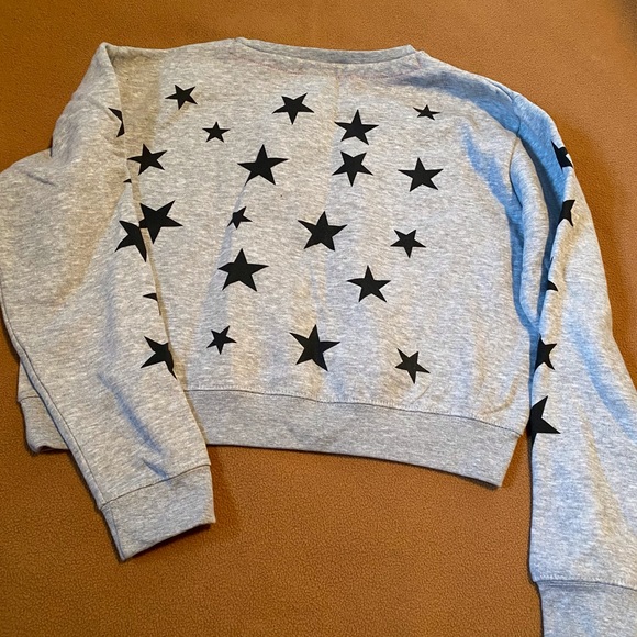 Grey sweater with stars - Picture 3 of 3